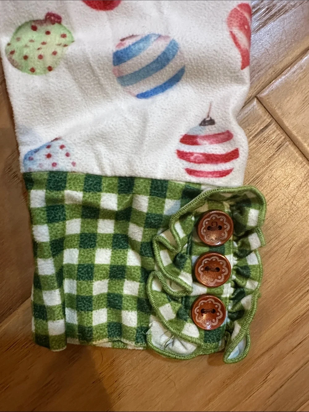 SweetHoney Ornament Kids Pajama Set with Green Gingham Trim